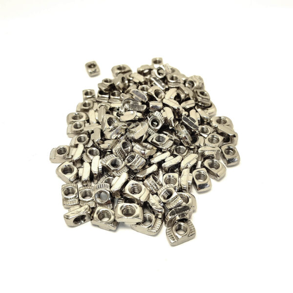 T-nut M4 para Perfil Slot 20 – Porca T com Inserção Rápida
