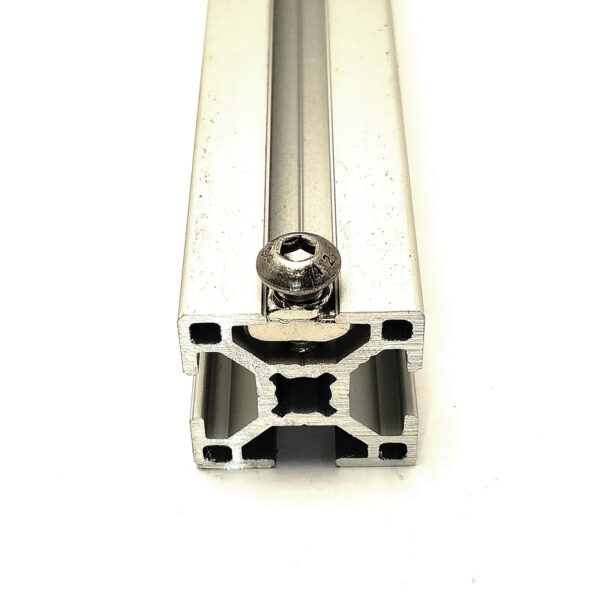 T-nut M6 para Perfil Slot 30 – Porca T com Inserção Rápida
